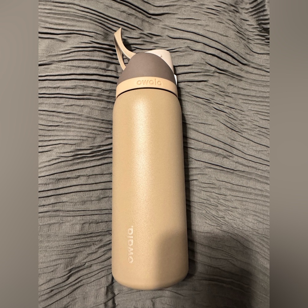 Owala 32oz Freesip